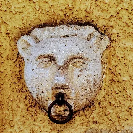 Le Origini Casa In Borgo Tipico Lucano